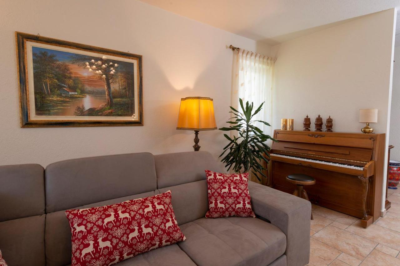 Villa Mara - Aosta - 200 Mq - Wifi - Jacuzzi - Parcheggio - Giardino Eksteriør billede