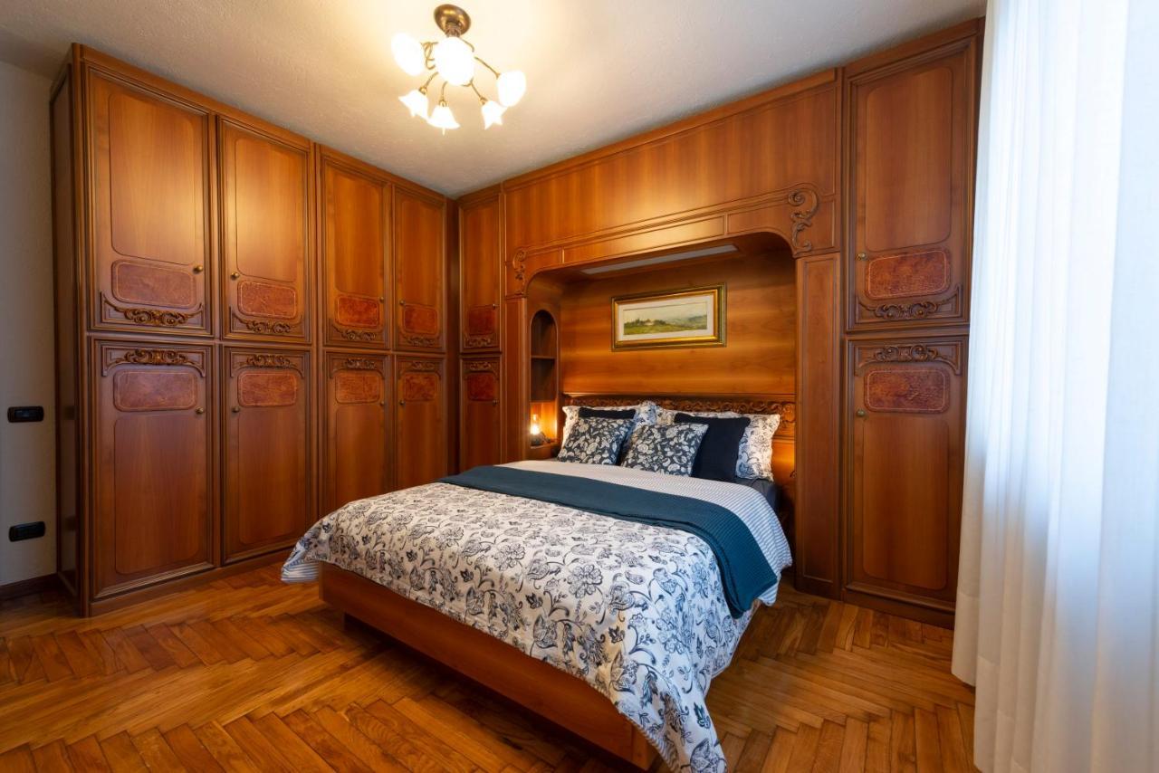 Villa Mara - Aosta - 200 Mq - Wifi - Jacuzzi - Parcheggio - Giardino Eksteriør billede
