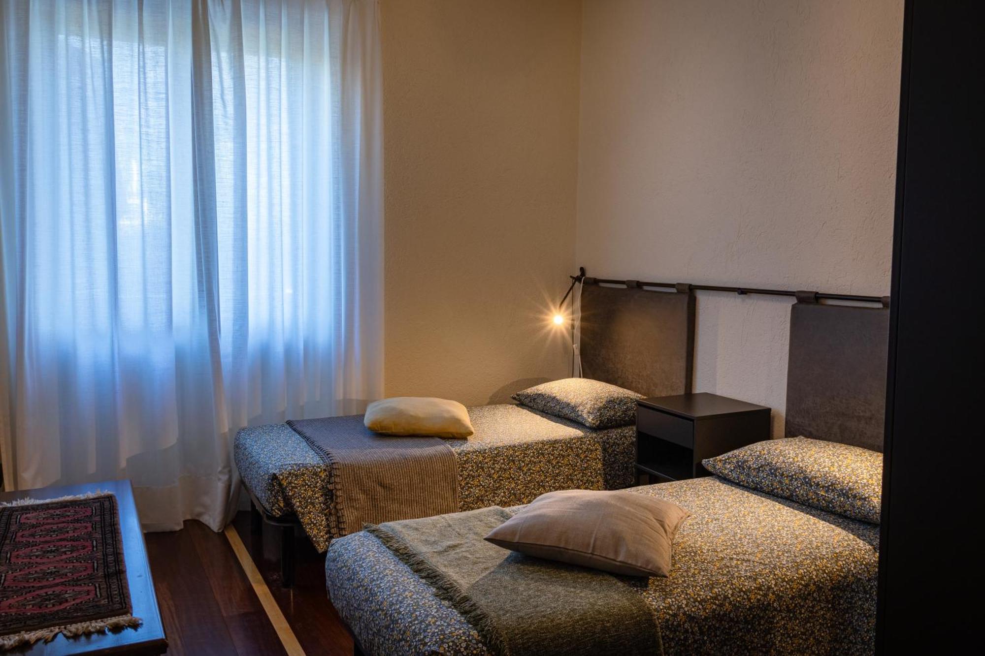 Villa Mara - Aosta - 200 Mq - Wifi - Jacuzzi - Parcheggio - Giardino Eksteriør billede